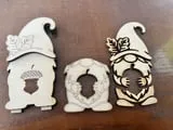 [Laser cut and engrave] Figurine de gnome d'automne tenant un gland