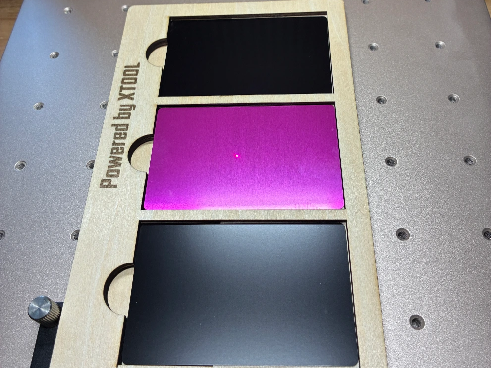 Bussines 3 card jig with easy removal