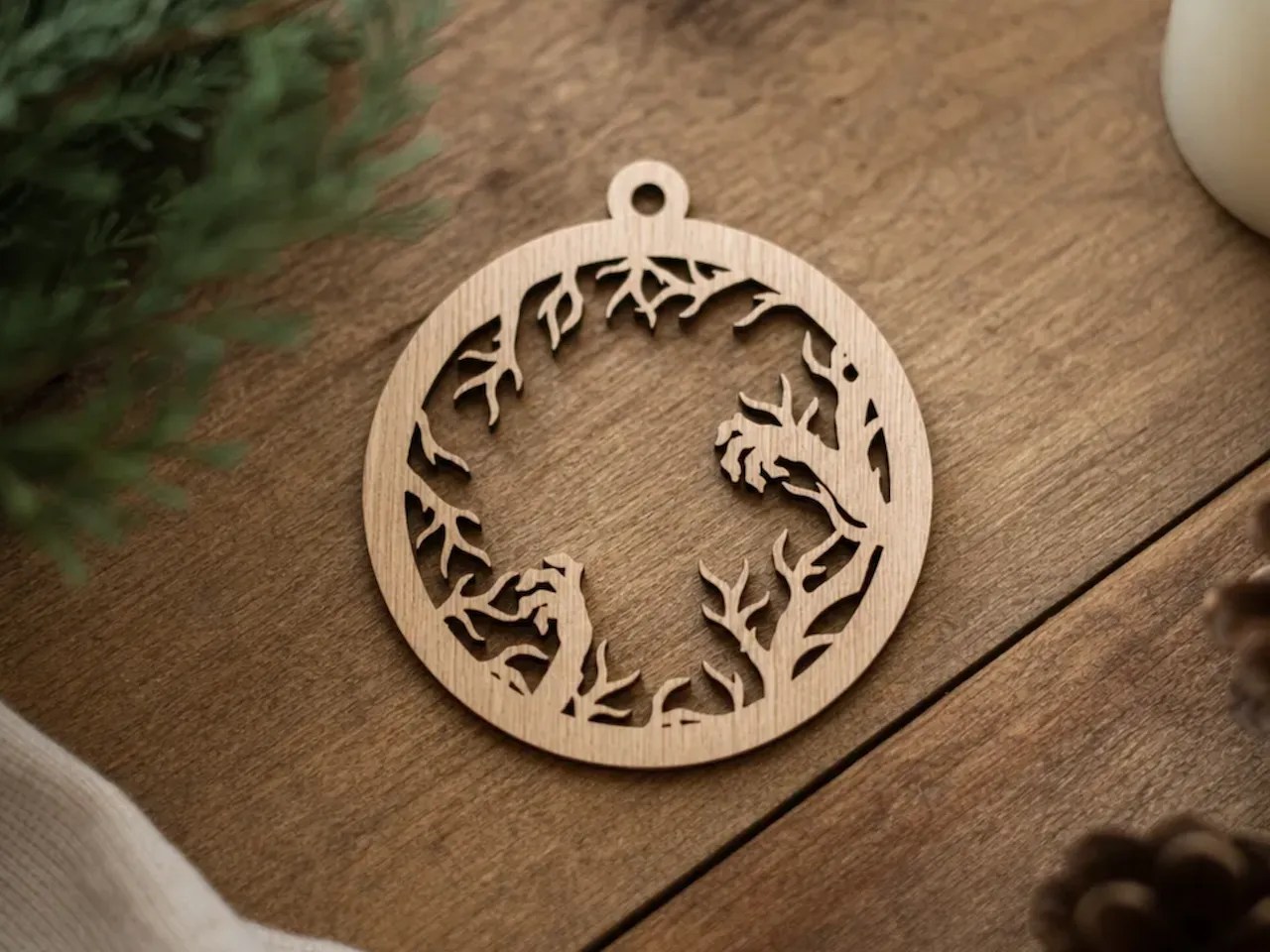 [Laser cut and engrave] Round Forest Tree Branch Christmas Ornament