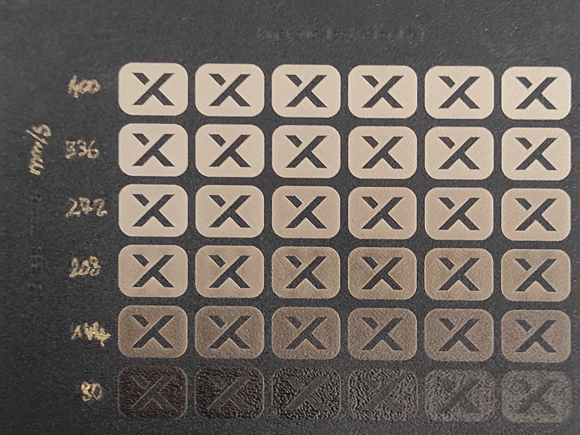 test gravure sur pla noir S1 2w IR
