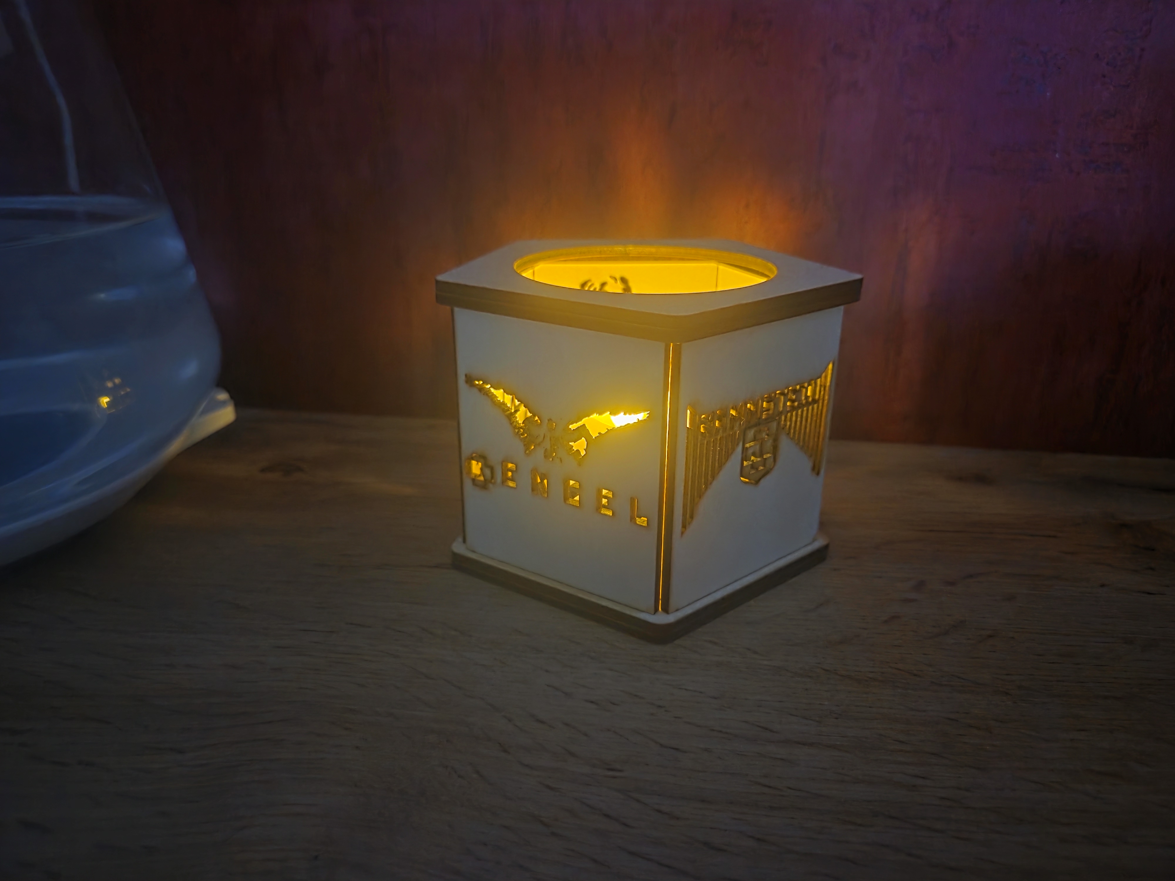 [Laser cut and engrave] Beleuchtete Rammstein Windlicht Box mit Band Logo