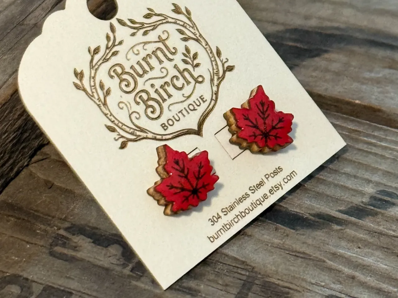 [Laser cut and engrave] Red Maple Leaf Stud Earrings