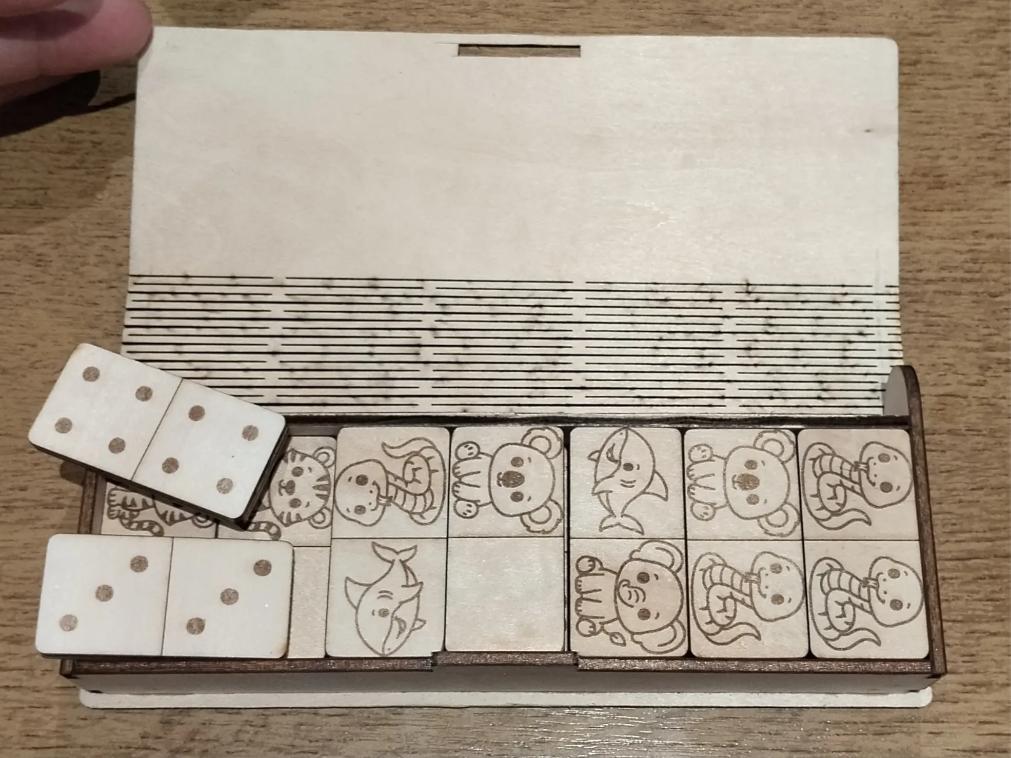 Jeu de dominos en bois avec motifs d'animaux pour enfants