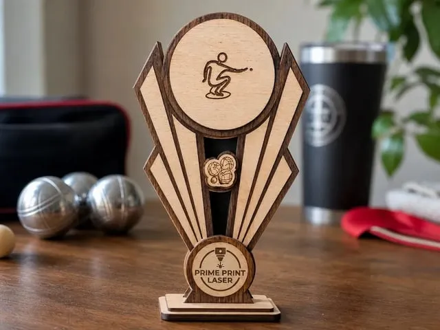 Trophée en bois pour tournoi de pétanque