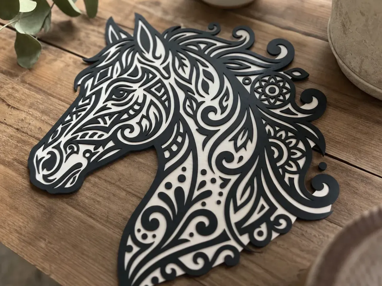 [Laser cut and engrave] Tête de cheval ornementale avec motifs floraux complexes