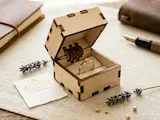 [Laser cut and engrave] Holz Ringschatulle Schmuck-Box Miniatur Schachtel 40x40mm