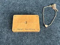 [Laser cut and engrave] Silberne Halskette mit Herzanhänger