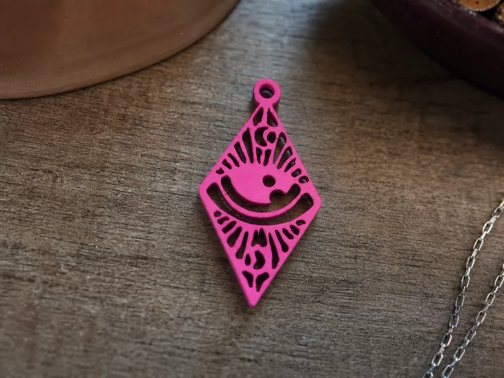 Pendiente rombo con diseño de ojo místico