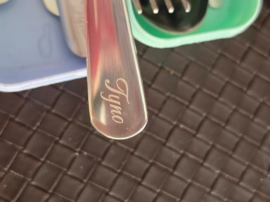 Cuillère en acier inoxydable personnalisée avec le prénom