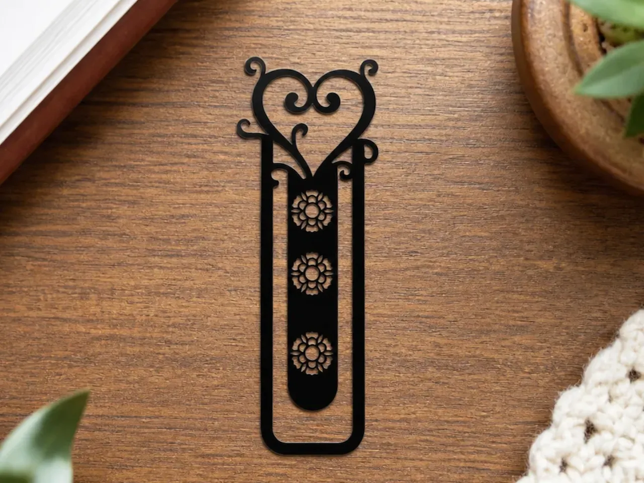 [Laser cut and engrave,Other] Black Metal Bookmark with Heart and Floral Motif