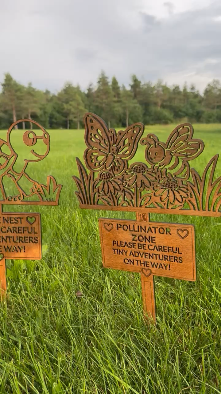 Animal Nest and Crossing Garden Stakes for Wildlife Protection