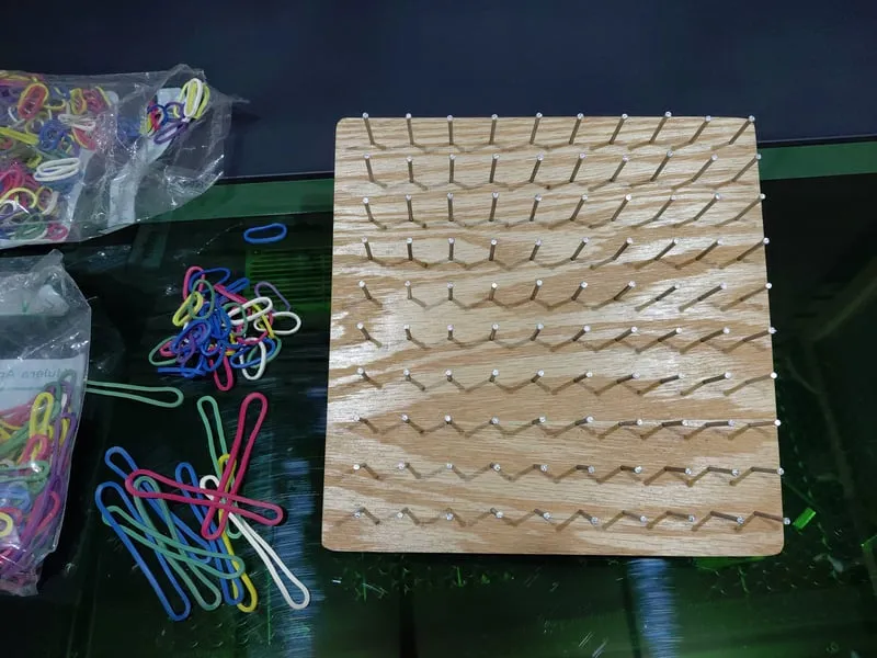 Навчальні матеріали: Geoboard - Geoplano - Géoplan instruction: step 5 - Використовуйте дошку