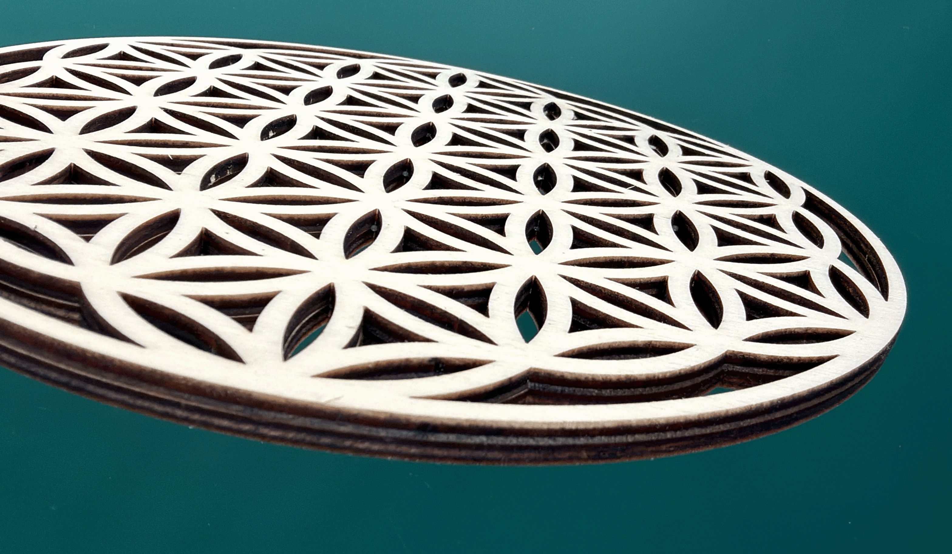 [Laser cut and engrave] Sottopentola fiore della vita