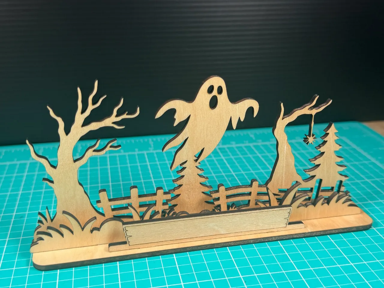 [Laser cut and engrave] Halloween Ghost and Spooky Forest Tabletop Display