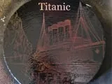 [Laser cut and engrave] Runder Schieferuntersetzer mit Titanic Motiv
