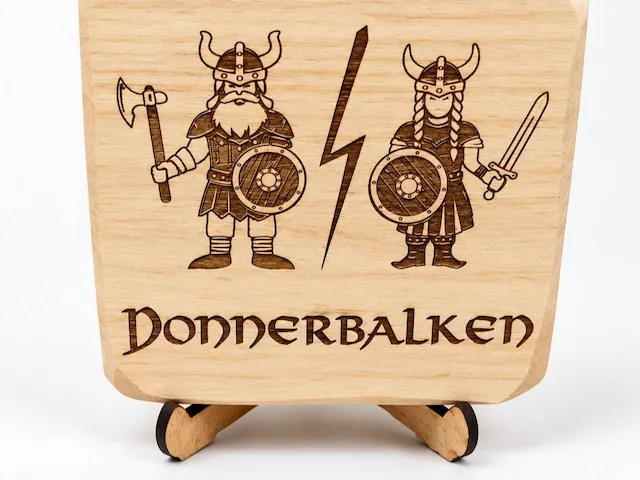 Holzschild mit Wikinger Motiv und Schriftzug Donnerbalken