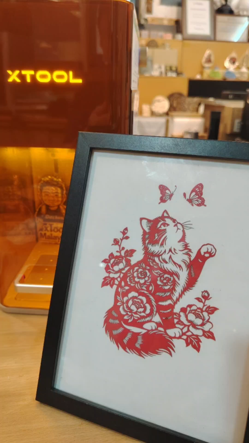 [Laser cut and engrave] Framed Red Paper Cutout Art Featuring a Cat with Flowers and Butterflies