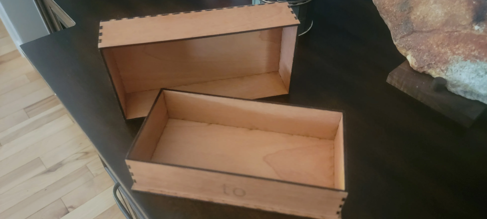 [Laser cut and engrave] Wooden Ponytail Cards Storage Box