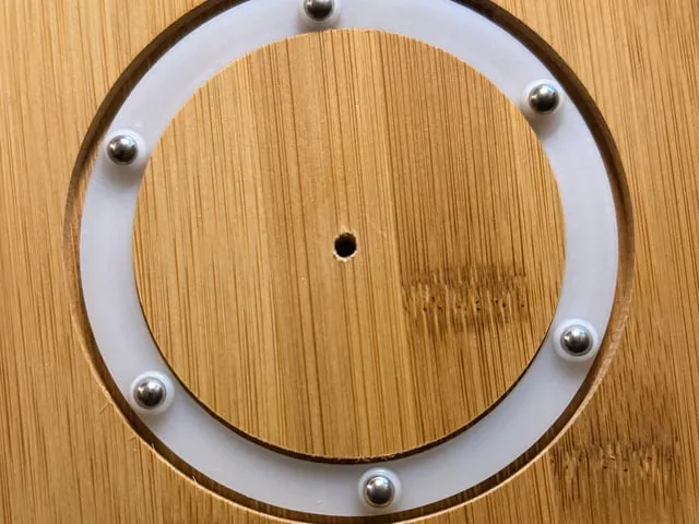 Holzrad mit mehr Spaß Spielbrett mit Puzzle-Display instruction: step 1 -