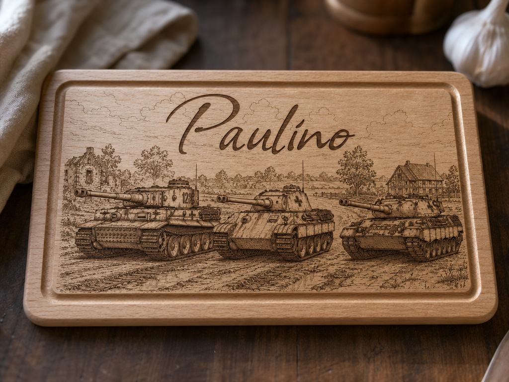 Schneidebrett aus Holz mit Panzer Motiv und Namenszug Paulino