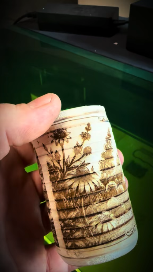 [Laser cut and engrave] Butterfly & Wildflower Salt Pepper Shakers & Rack