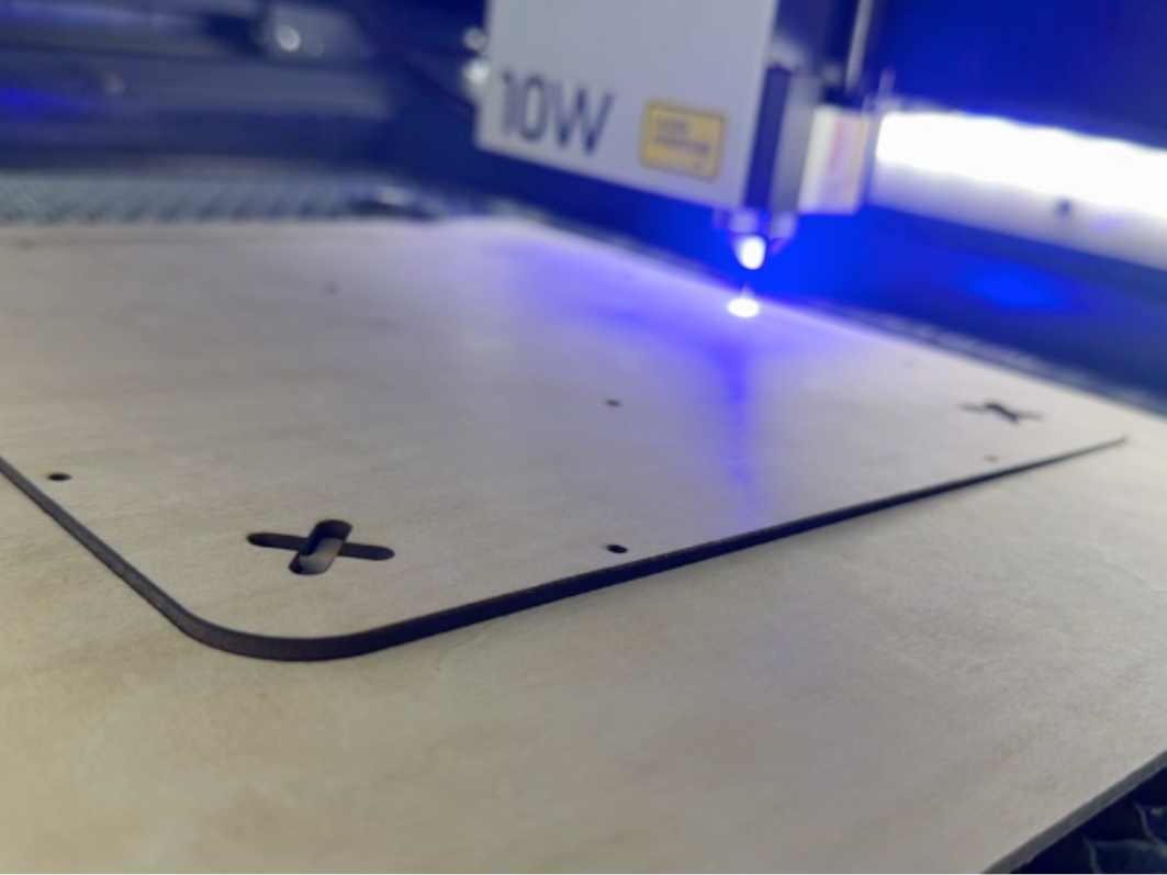 [Laser cut and engrave,Other] Logic-Based Arcade Game