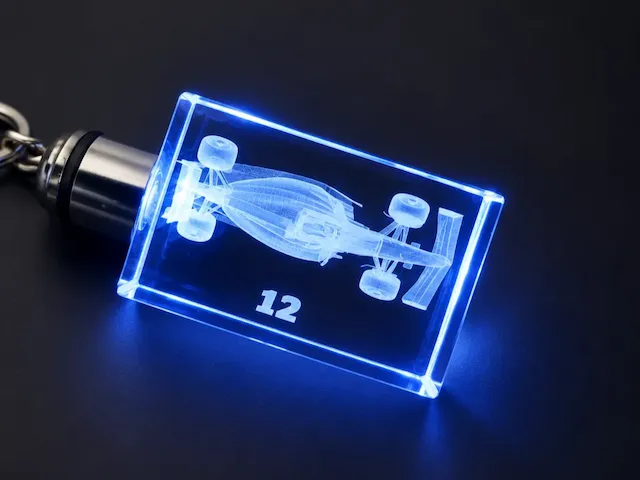 Porte-clés lumineux en cristal avec voiture de course numéro 12