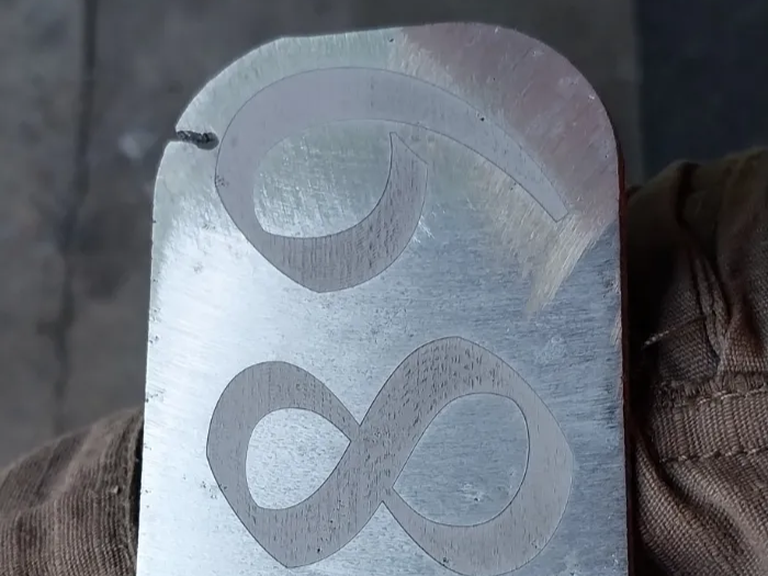 depth engrave into 1/8th in thick aluminum