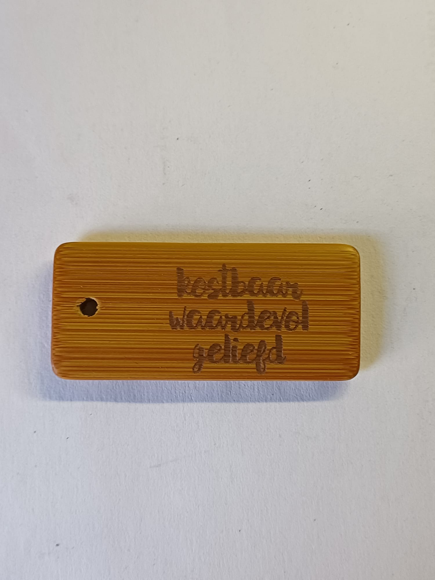[Laser cut and engrave] Rectangular bamboo tag with Dutch text