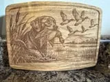 [Laser cut and engrave] Wooden Cutting Board Featuring Labrador Retriever and Duck Hunting Scene