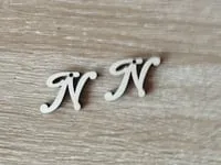 [Laser cut and engrave] Boucles d'oreilles pendantes avec lettre N en bois
