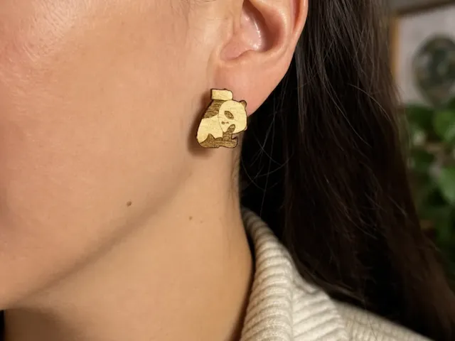 Boucles d'oreilles en bois en forme de panda