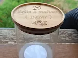 [Laser cut and engrave] Bocal en verre avec couvercle en bambou gravé Boîte à malices