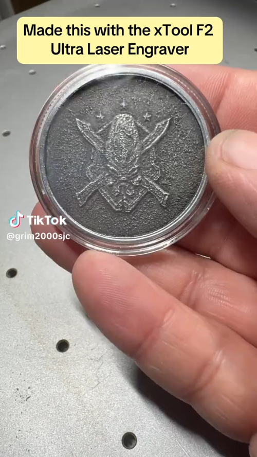 [Laser cut and engrave,Screen printing] Halo Master Chief Helmet and Crossed Swords Challenge Coin