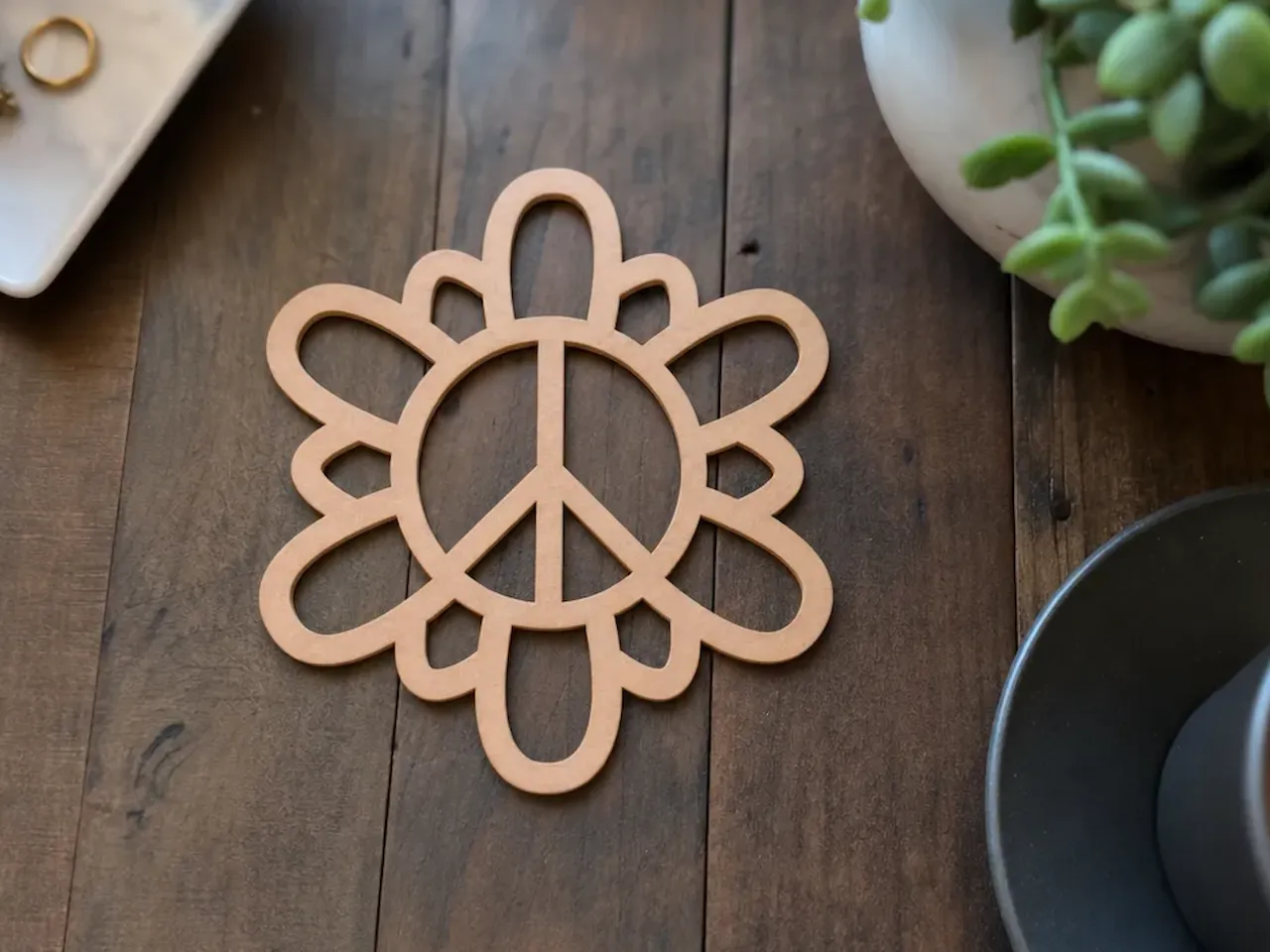 [Laser cut and engrave] Peace Sign Flower Cutout Wall Art