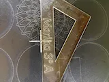 [Laser cut and engrave] Escuadra de dibujo transparente personalizada con nombre