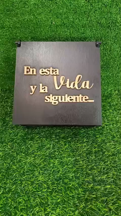 [Laser cut and engrave] Caja negra con frase romántica En esta vida y la siguiente