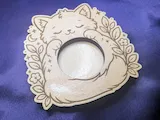 [Laser cut and engrave] Cat Shaped Wooden Coin Display Holder with Floral Accents