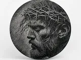 [Laser cut and engrave] Circular Wall Plaque Featuring Jesus Christ Wearing a Crown of Thorns