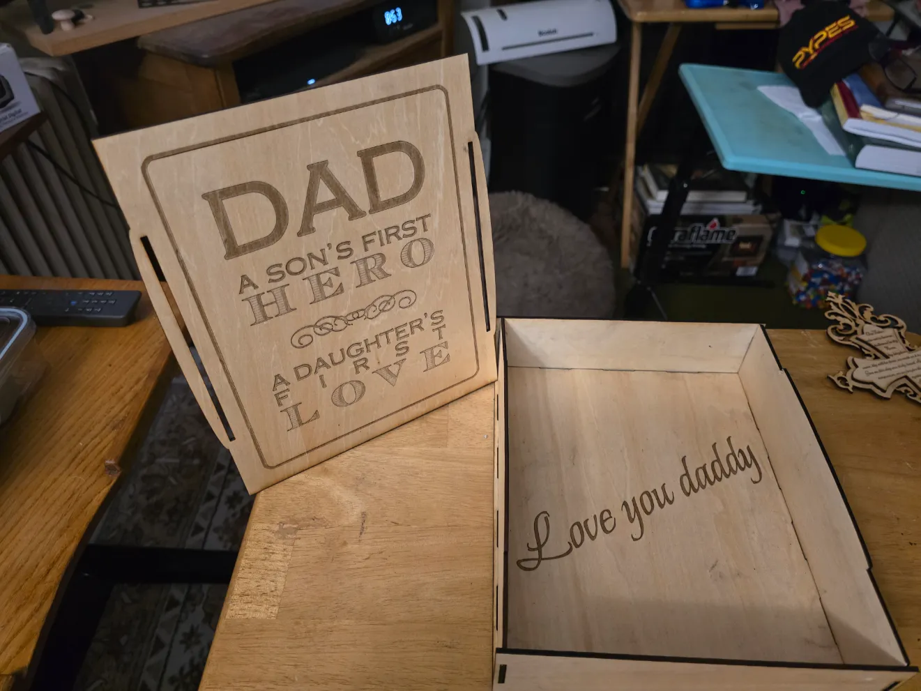 Wooden Keepsake Box for Dad with heartfelt quote on top and Loving message inside