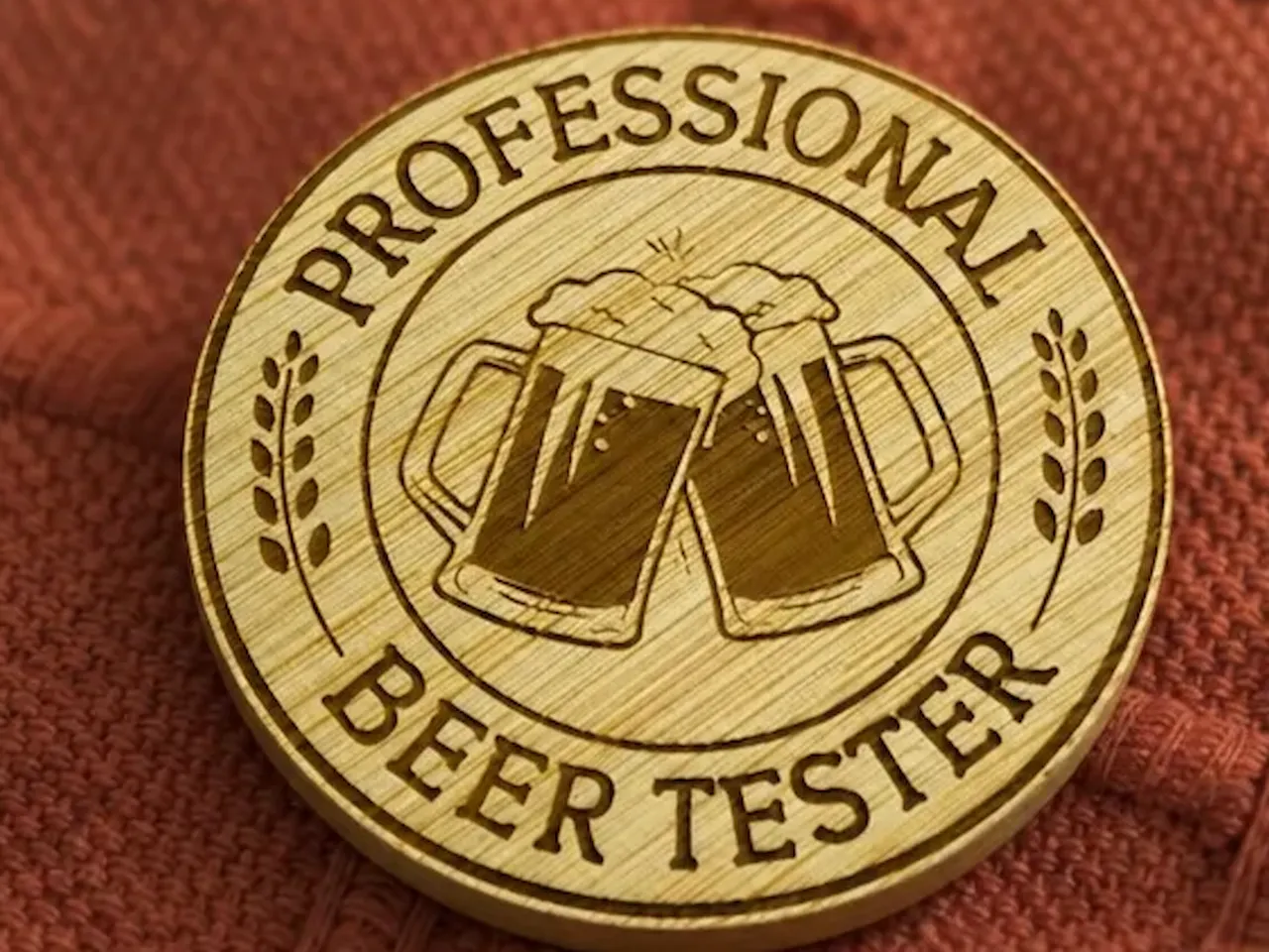 [Laser cut and engrave] Sous-verre en bois rond avec motif de chopes de bière Professional Beer Tester