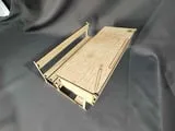 [Laser cut and engrave] Bureau d'écolier miniature avec rangement pour fournitures scolaires