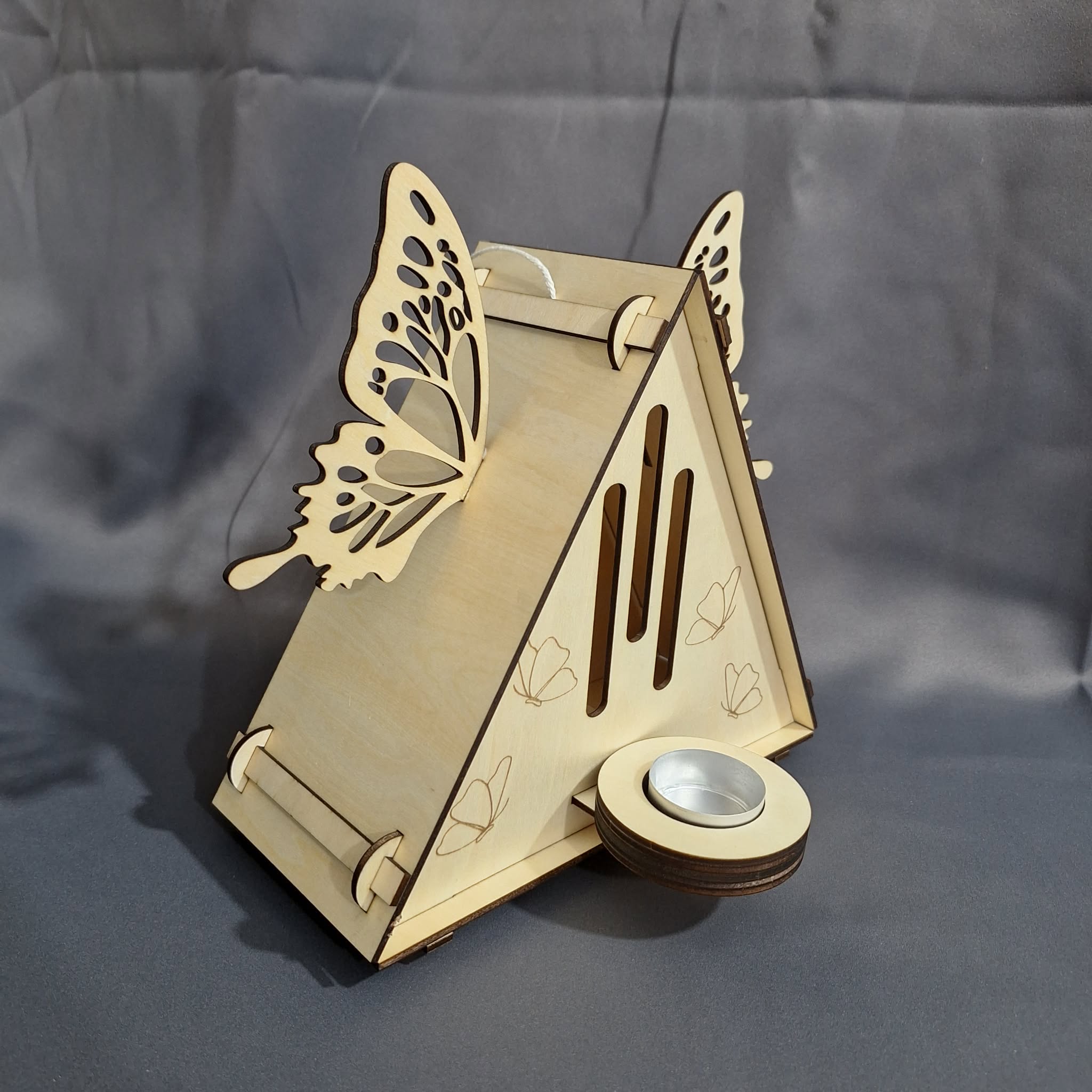 [Laser cut and engrave] La maison des papillons