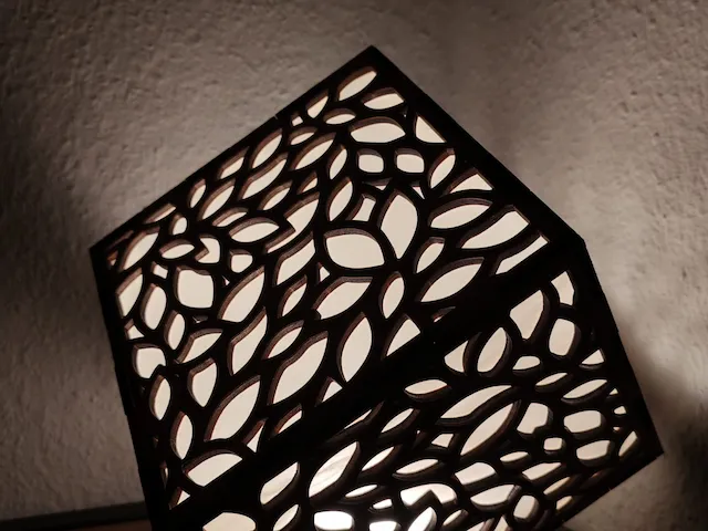 Cube lamp instruction: step 4 - Glue the lamp together