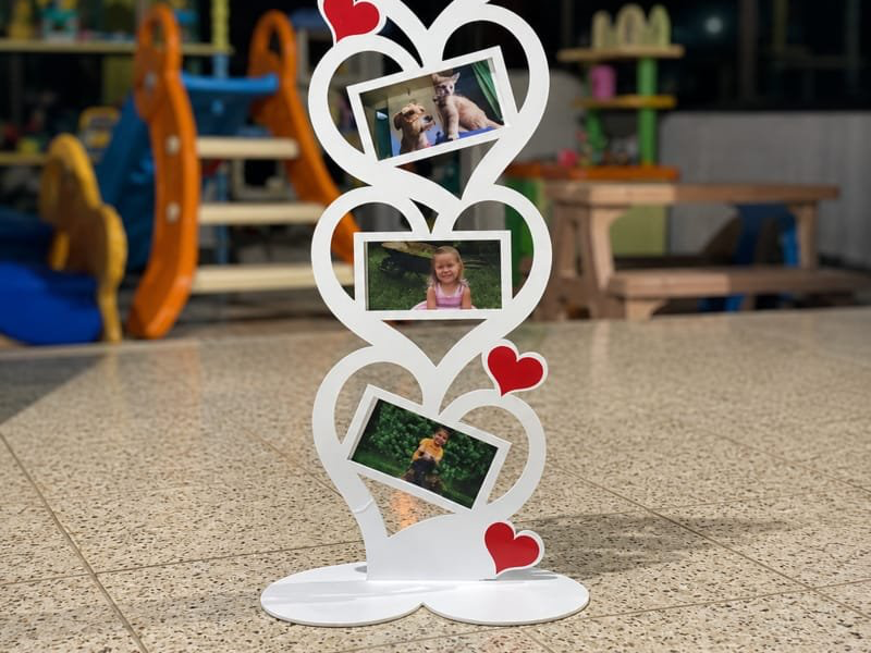 Vertical Heart Shaped Triple Photo Frame Stand