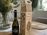[Laser cut and engrave] Coffret porte-bouteille en bois pour baby shower