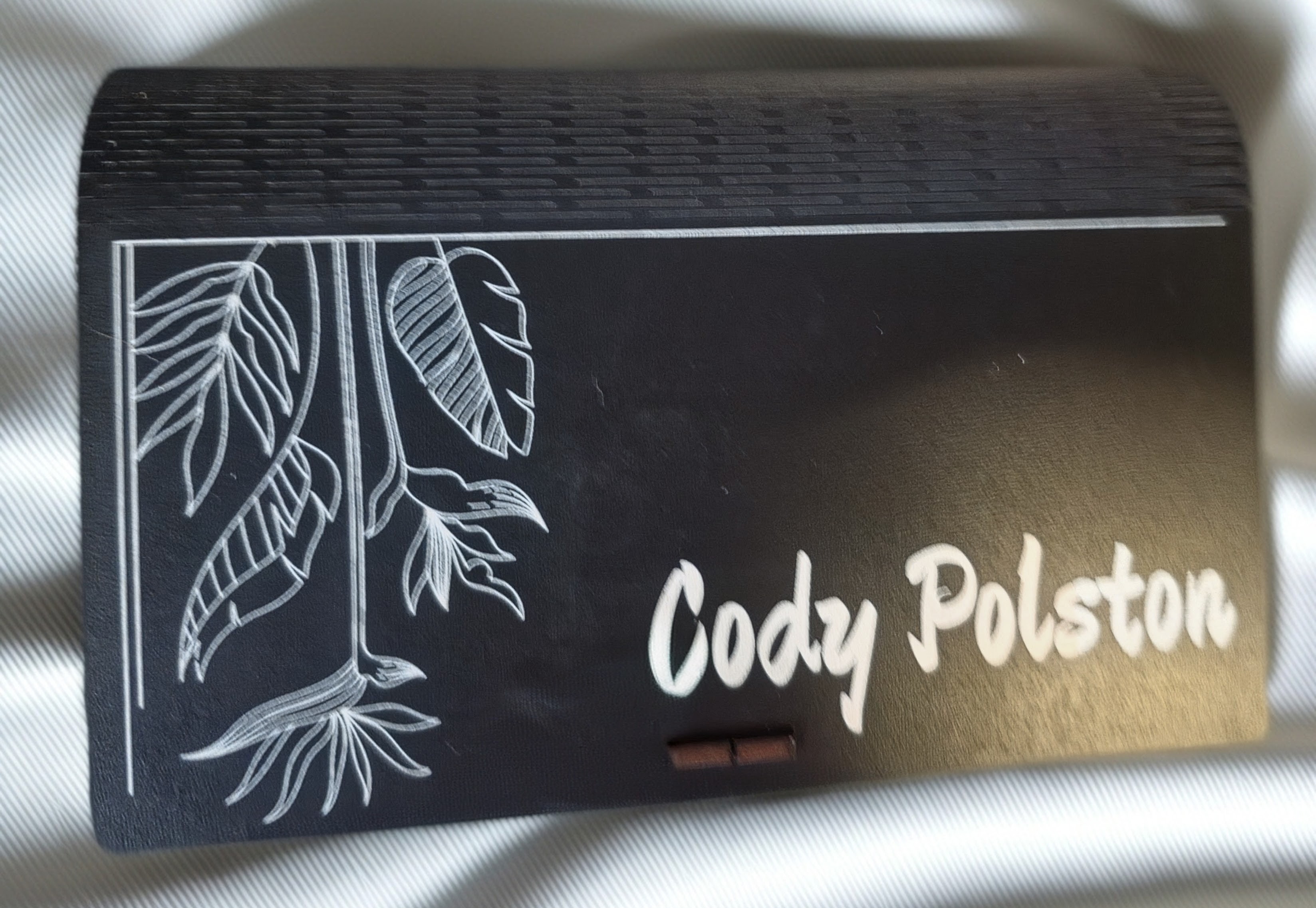[Laser cut and engrave] Personalized Black Wooden Name Sign with Tropical Leaf Motif