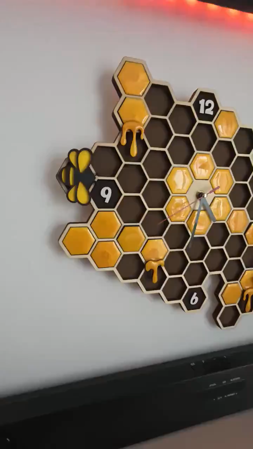 [Laser cut and engrave] Bee Clock / Honeycomb Wall Clock