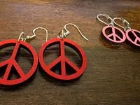 [Laser cut and engrave] Ensemble de bijoux avec pendentif et boucles d'oreilles symbole paix