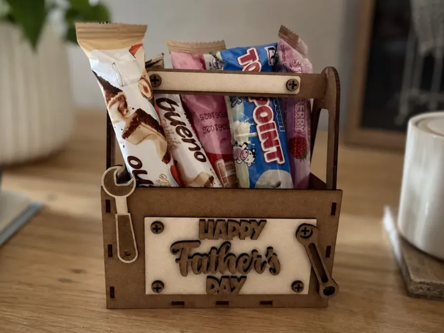 Father’s Day Toolbox – Gift & Treat Holder